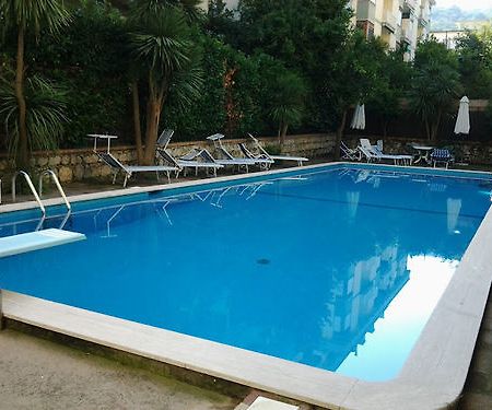 Appartamenti Corso Italia Сорренто Экстерьер фото
